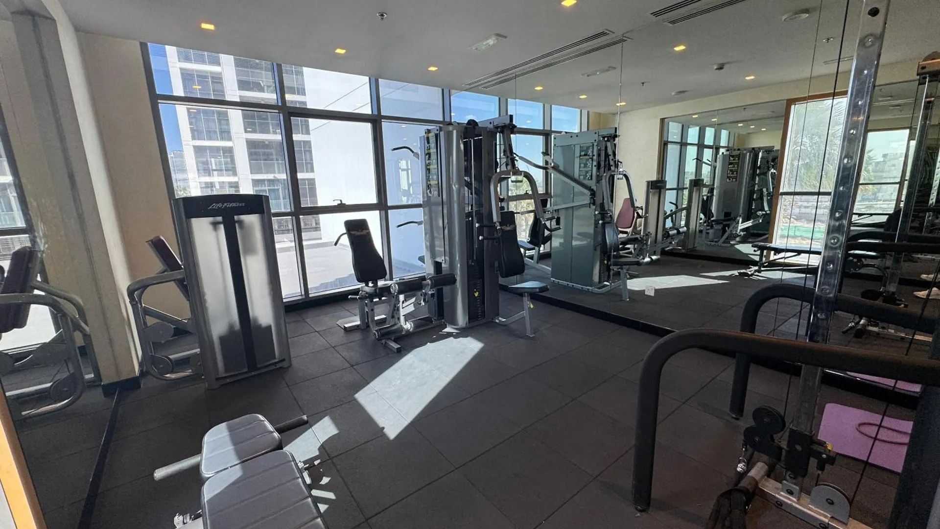 Dubai Damac Hills Luxurious Appartment Apartment