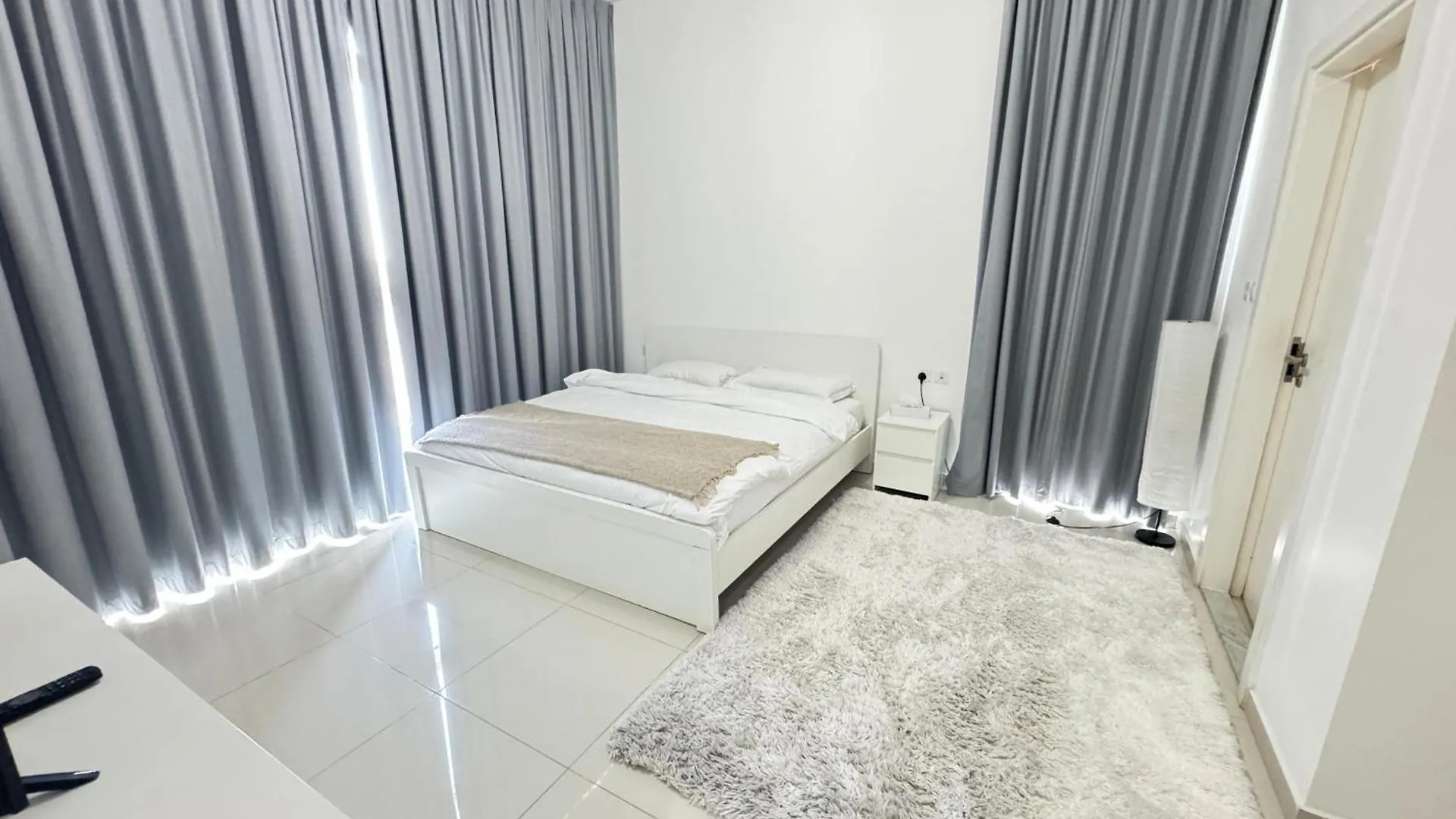 Dubai Damac Hills Luxurious Appartment Apartment